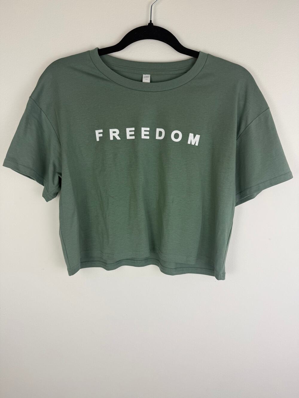 Freedom Unisex Charlie Kirk USA Patriotic Sage Green Cropped Tee T-Shirt Medium